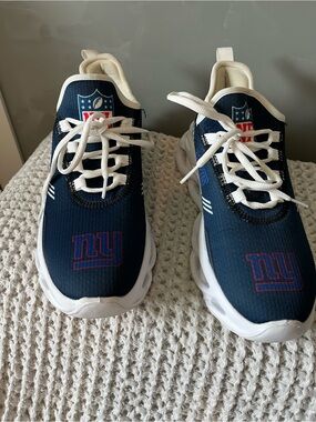 NFL Men”s New York Giants Navy Blue Sneakers with White Soles SZ 11 344
